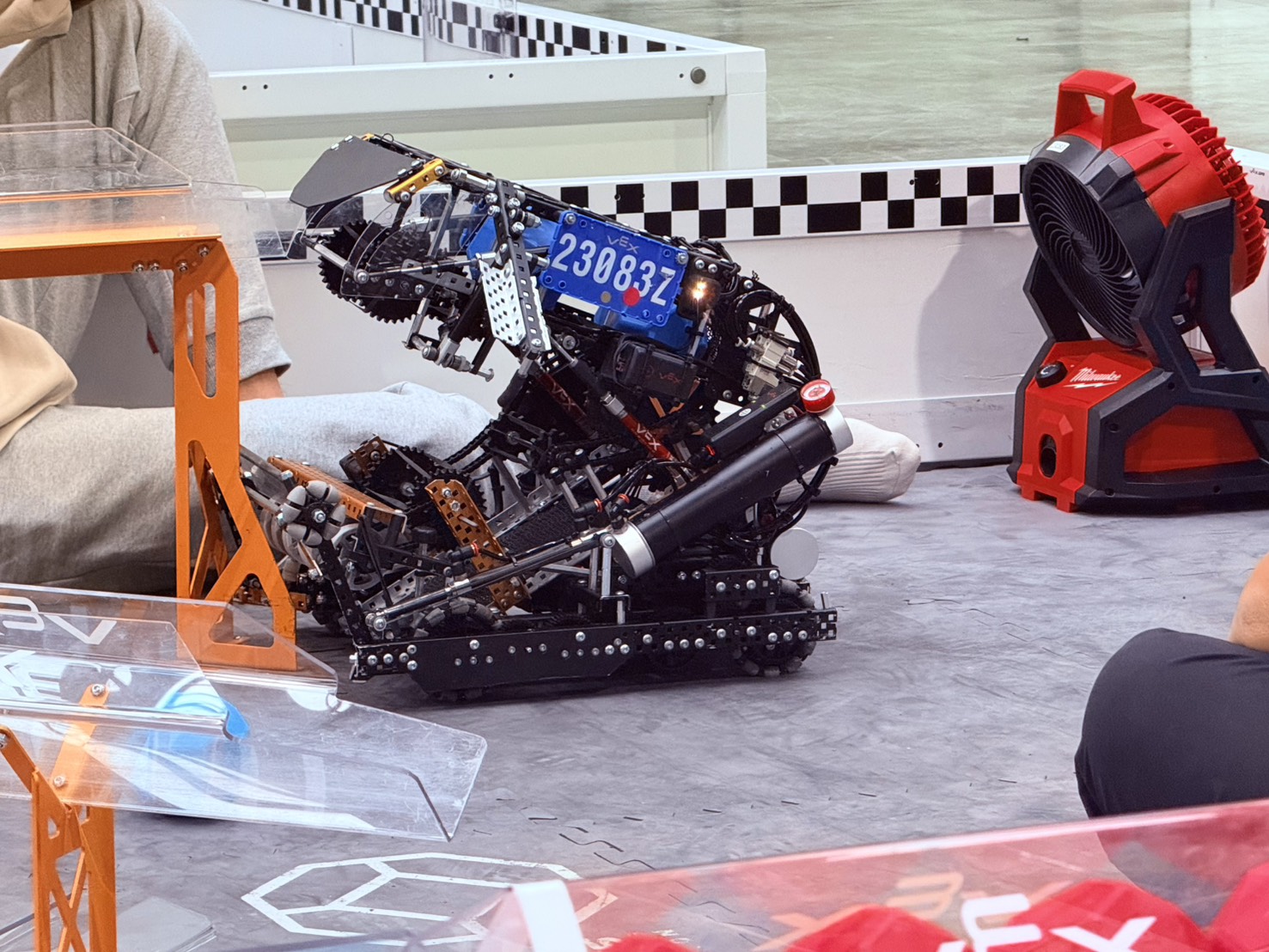 Robot 2